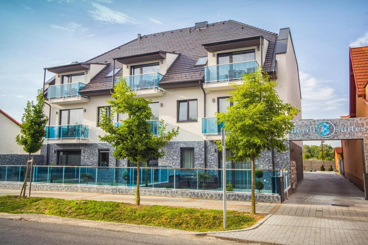 Andromeda Apartman Шарвар Экстерьер фото